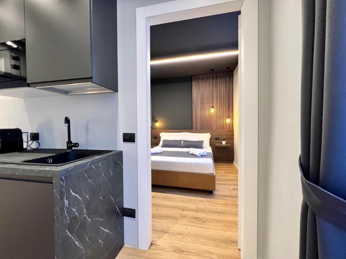 Prestige Duomo Apartment - Lake Como Exterior photo