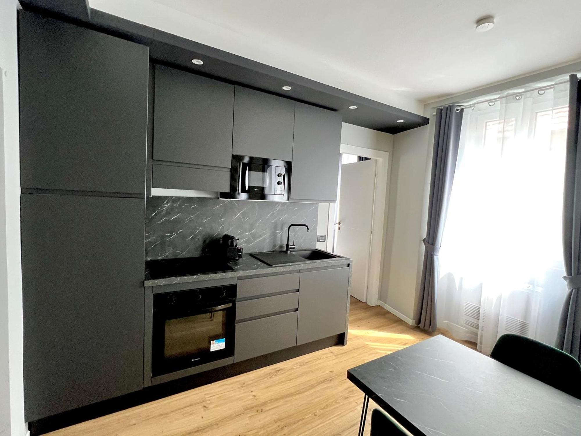 Prestige Duomo Apartment - Lake Como Exterior photo